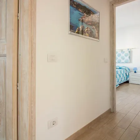 アパート Guesthost - Modern Apartment Near The Beach