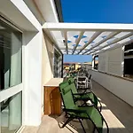 Appartamento Guesthost - Modern Near The *